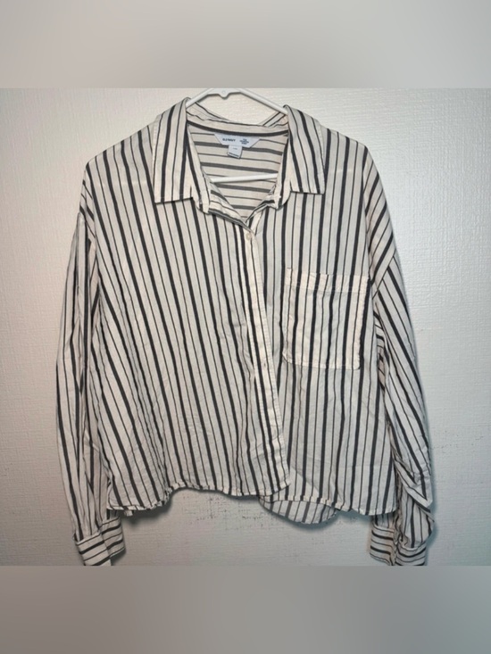 Old Navy Tops - Old Navy Striped Cropped Shirt in Cream and Black
